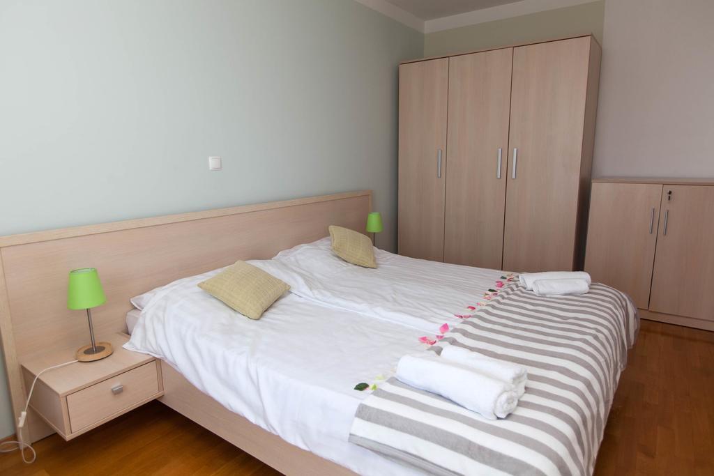 Apartment Ana Selce Esterno foto