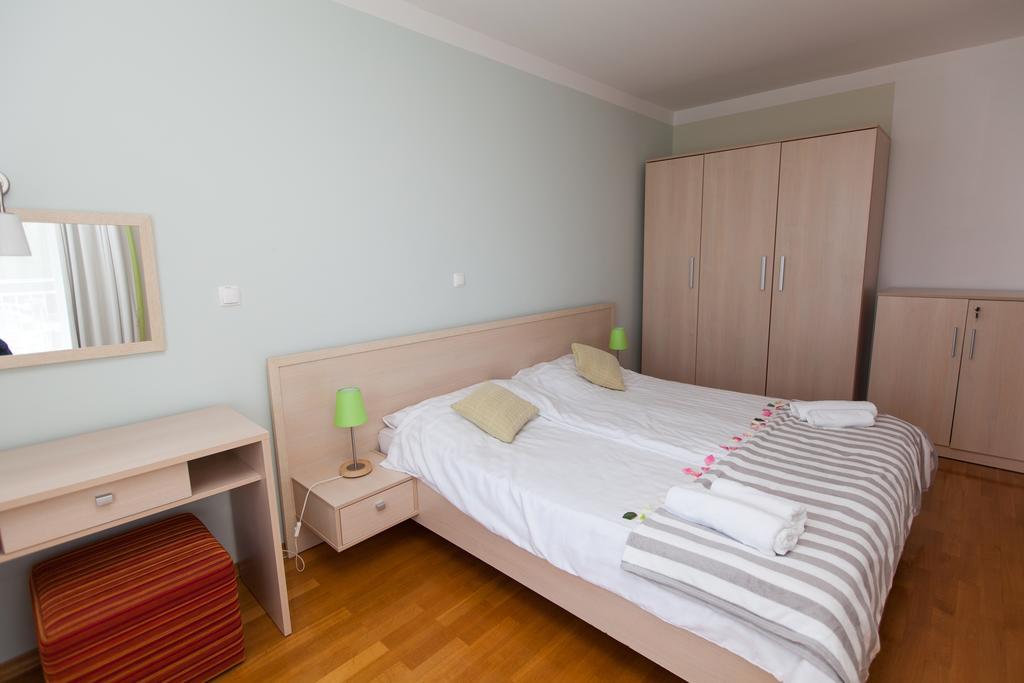 Apartment Ana Selce Esterno foto